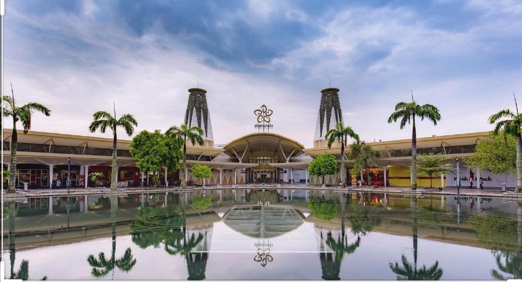 Shaftsbury Putrajaya At Alamanda Mall Lejlighed Eksteriør billede